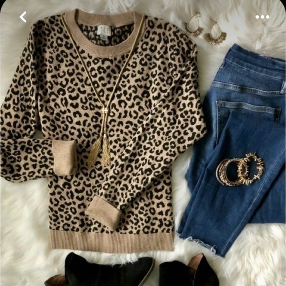 J.crew woman merino wool leopard crew neck sweater